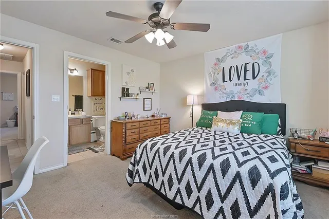 $2,000 | 3546 Paloma Ridge Drive, College Station, TX 77845