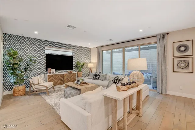 $6,065 | 3209 Porto Vittoria Avenue, Henderson, NV 89044