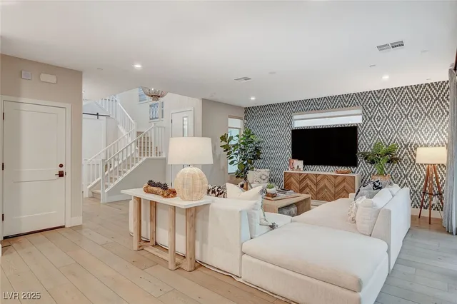 $6,065 | 3209 Porto Vittoria Avenue, Henderson, NV 89044