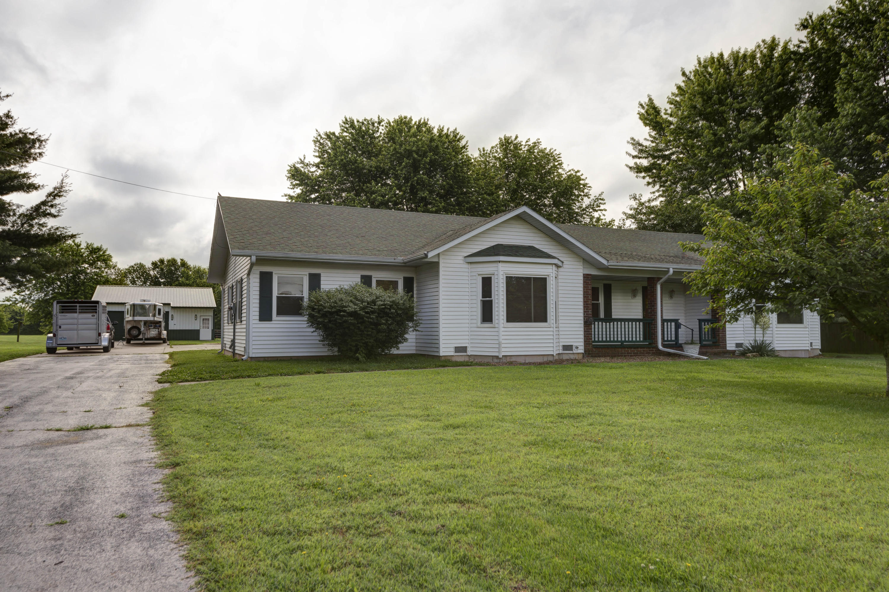 5350 South Old Wire Road Brookline, MO 65619 - Photo 1 of 1 Old Wire (1)