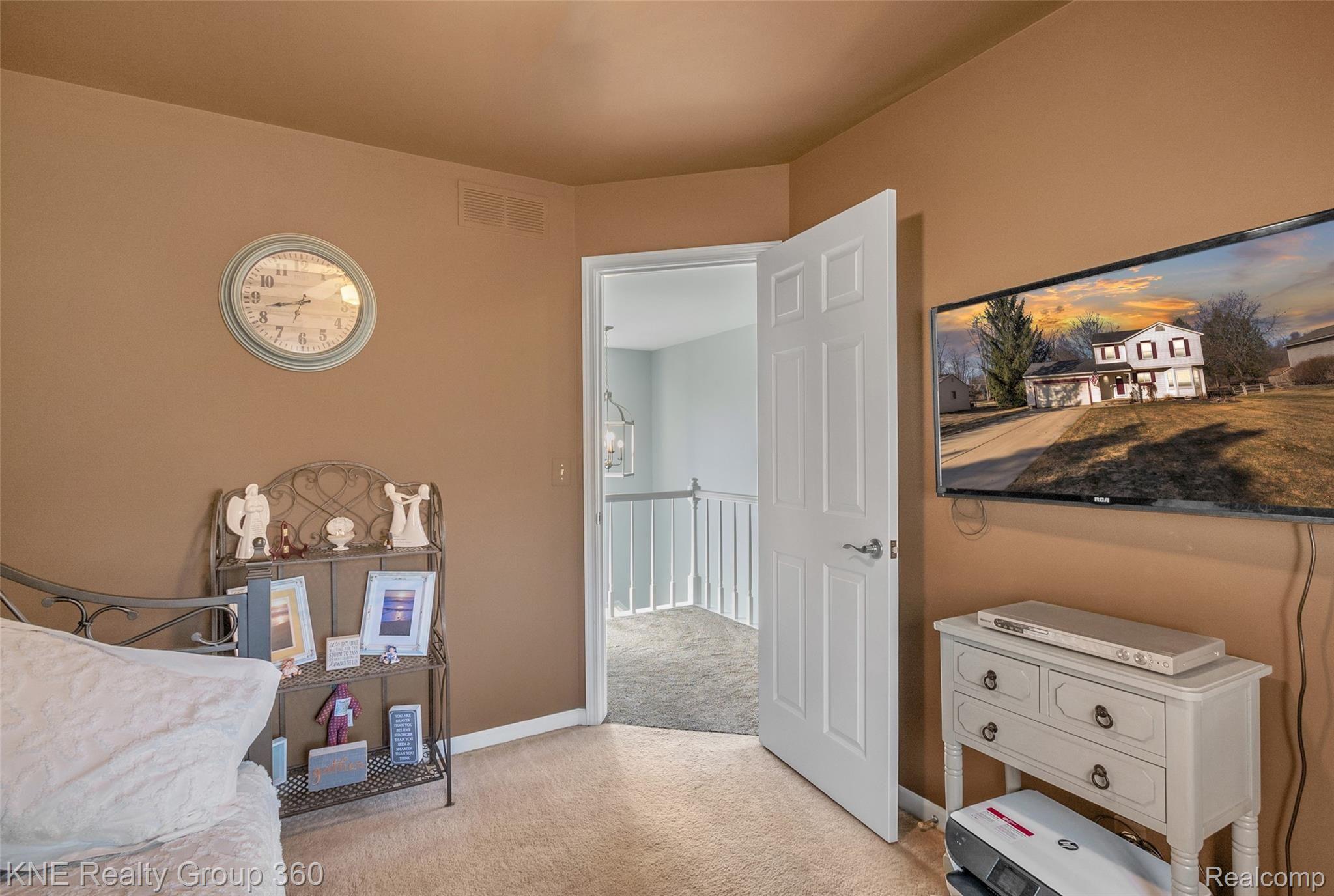 5339 Eagle Road Highland, MI 48356 - Photo 32 of 45 34-5339 Eagle Road-windowstill-real-estate-photography-34.jpg