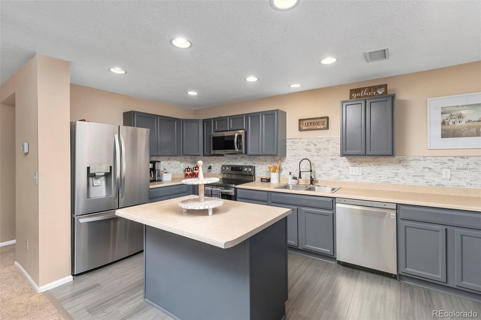 9316 Harrison Street Thornton, CO 80229 - Photo 6 of 25