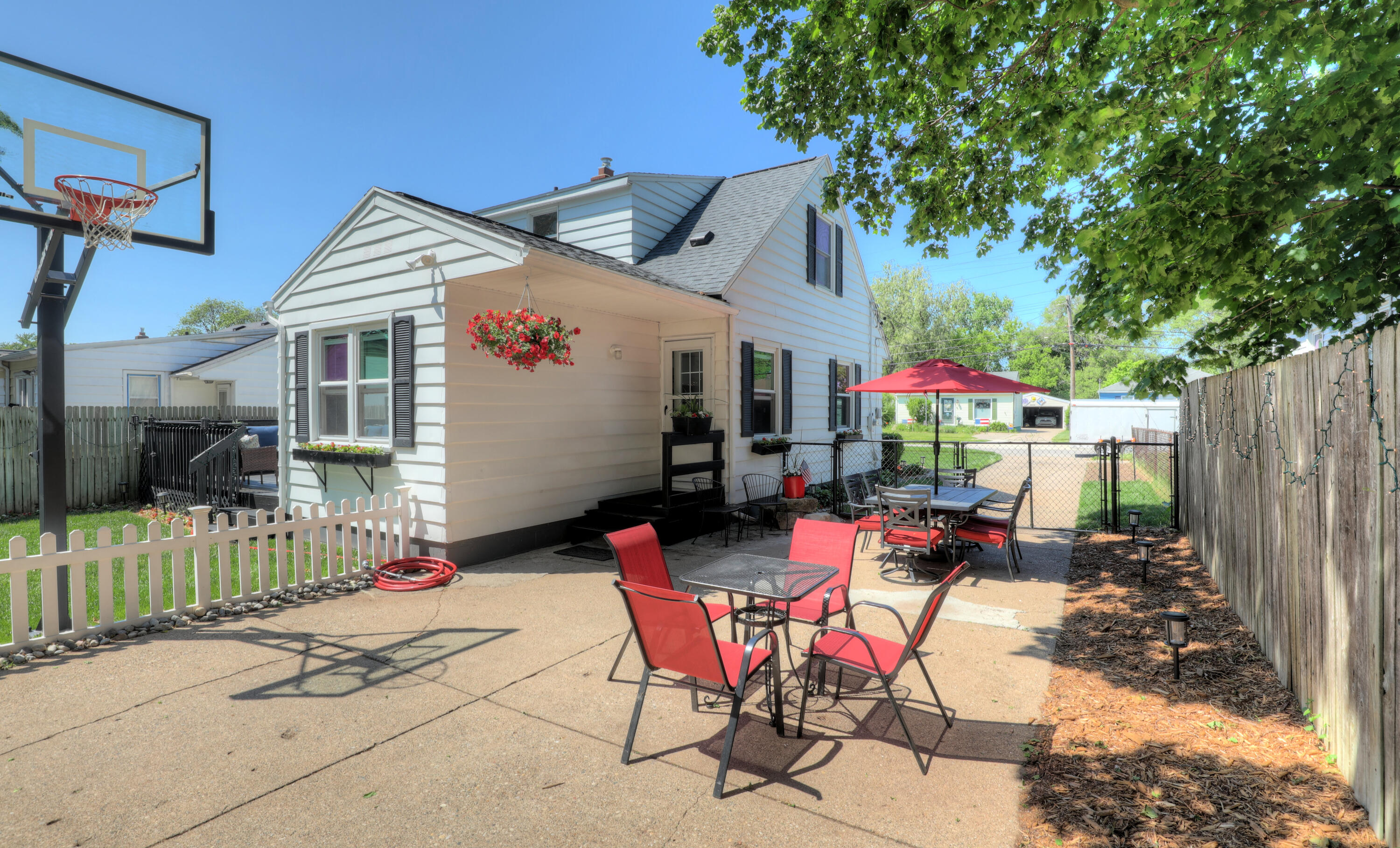 822 Aldon Street Southwest Wyoming, MI 49509 - Photo 9 of 62 3O1A6486_87_88_89_90_91_92