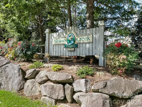 $525,000 | 25 Old Pasture Way, Hendersonville, NC 28739
