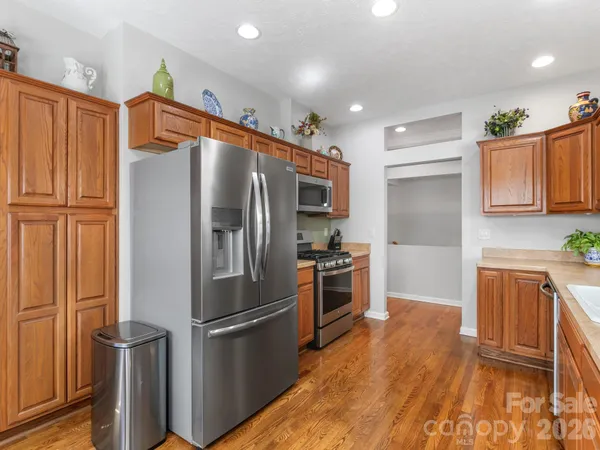 $525,000 | 25 Old Pasture Way, Hendersonville, NC 28739