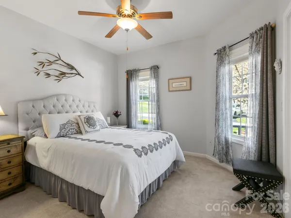 $525,000 | 25 Old Pasture Way, Hendersonville, NC 28739