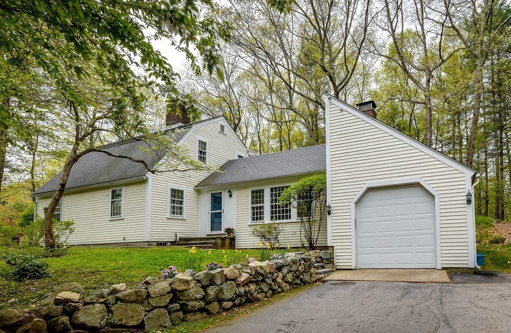 75 Walpole Street Dover, MA 02030 - Photo 20 of 21 Gallery Image 20