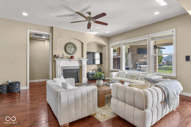 $925,000 | 7211 Bellini Lane, Indianapolis, IN 46259