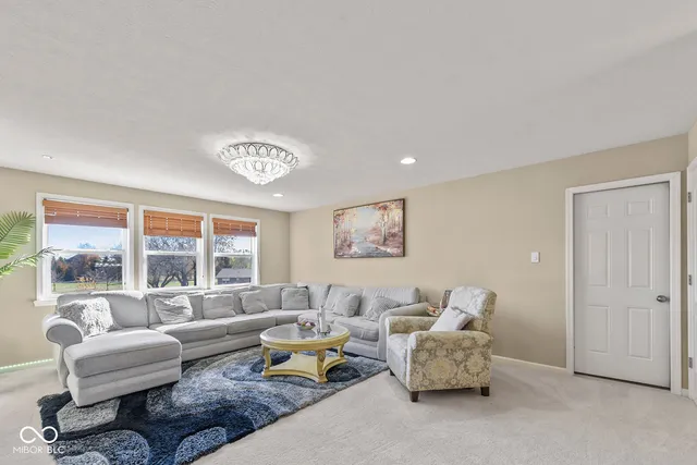 $925,000 | 7211 Bellini Lane, Indianapolis, IN 46259