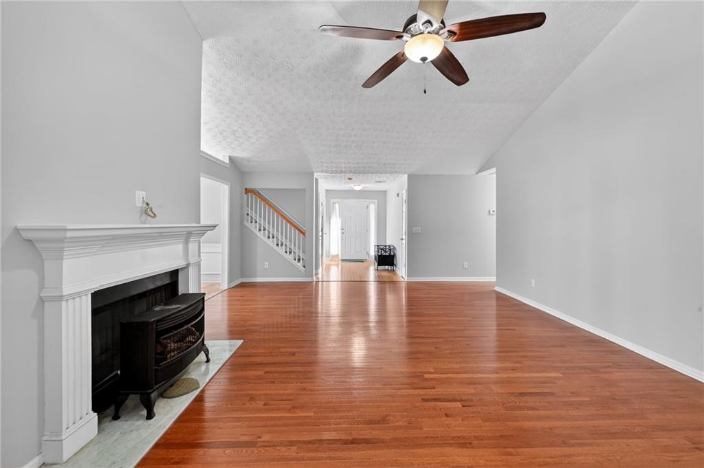 2360 Taylor Pointe Way Dacula, GA 30019 - Photo 3 of 30