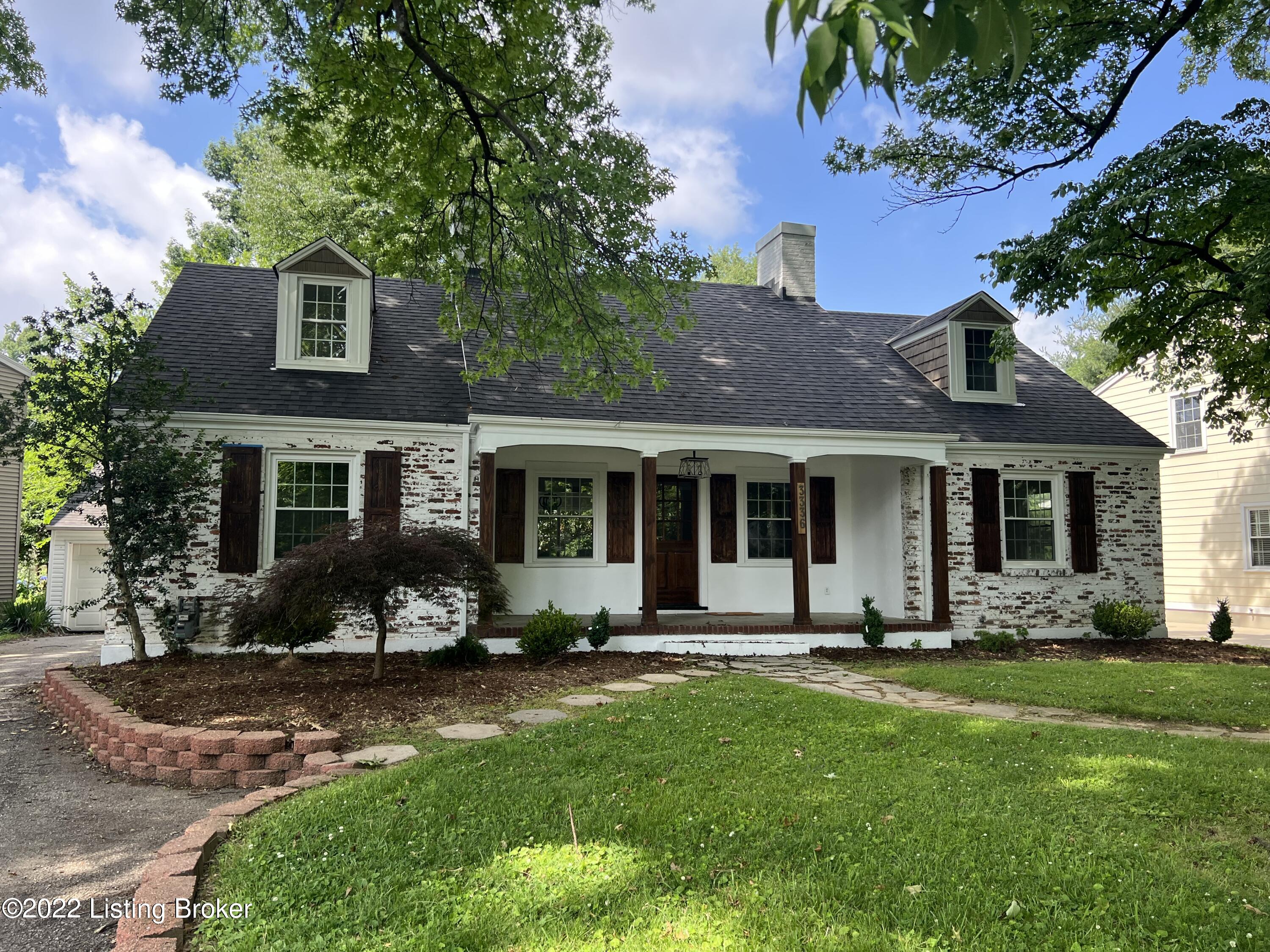 3336 Robin Road Louisville, KY 40213 - Photo 1 of 29 B3570761-3966-4FD9-8DE6-67A859EC6133