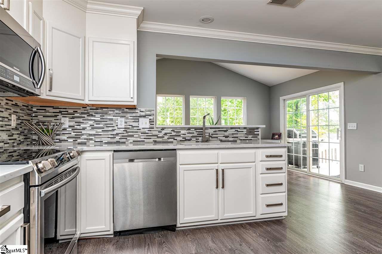7 Renforth Road Simpsonville, SC 29681 - Photo 8 of 33 Gallery Image 8