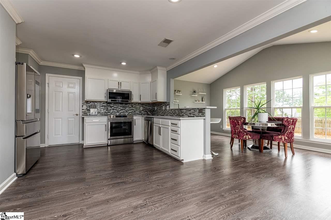 7 Renforth Road Simpsonville, SC 29681 - Photo 9 of 33 Gallery Image 9