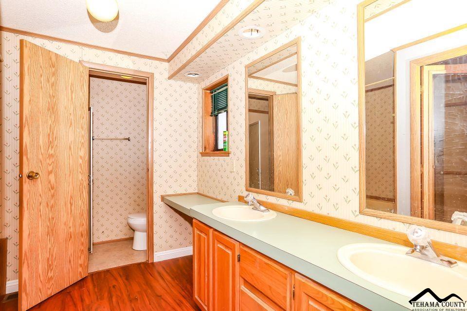 4933 Pinehurst Road Anderson, CA 96007 - Photo 13 of 45