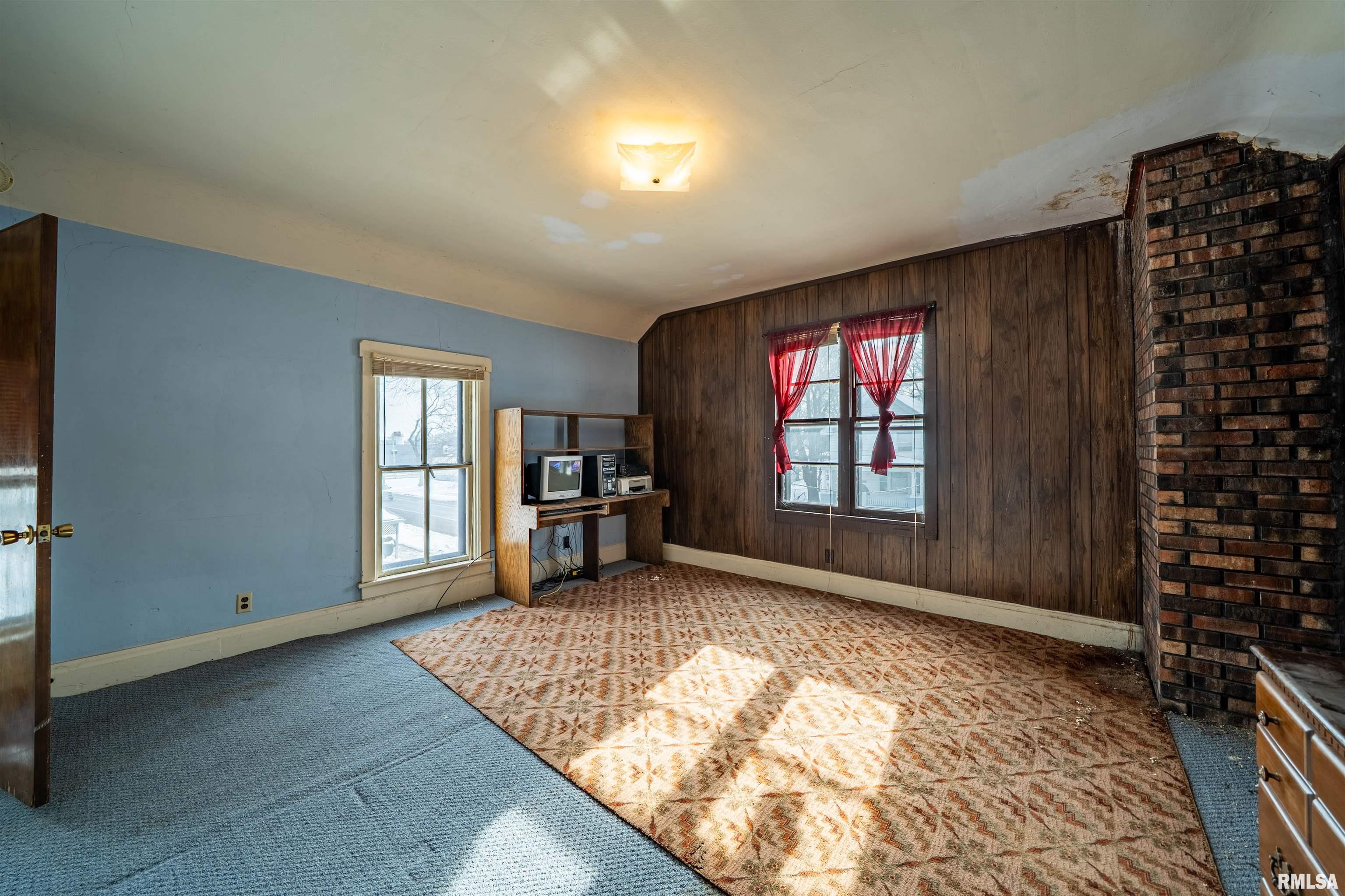 1701 West Howett Street Peoria, IL 61605 - Photo 22 of 39