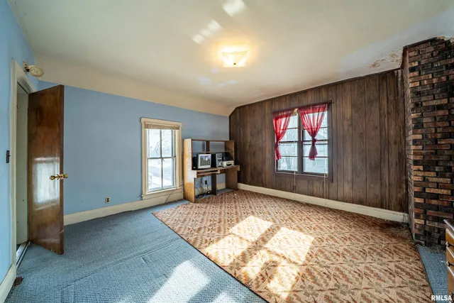 $34,900 | 1701 West Howett Street, Peoria, IL 61605