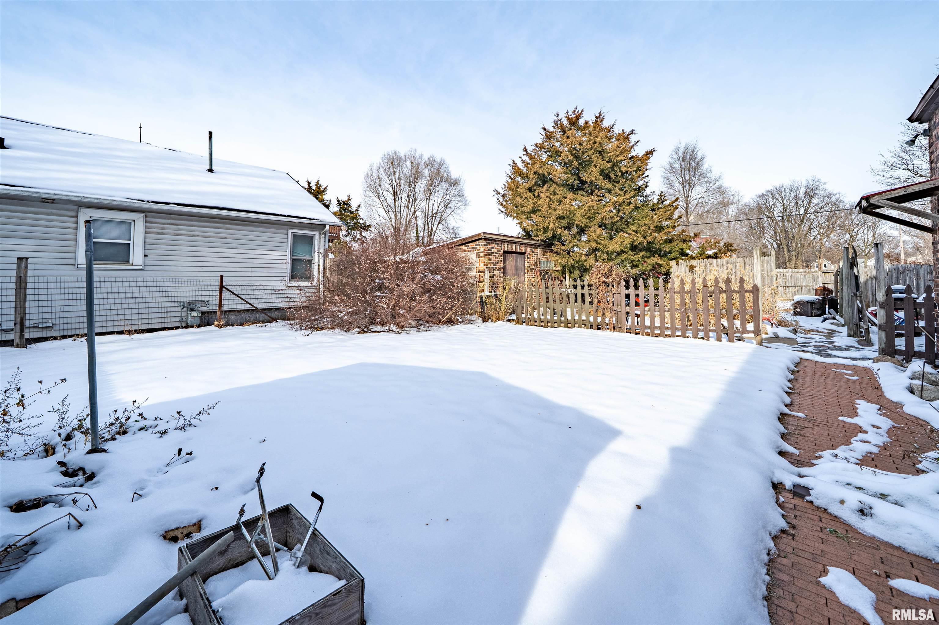 1701 West Howett Street Peoria, IL 61605 - Photo 37 of 39