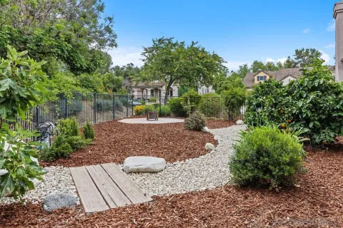 $1,050,000 | 2157 Berwick Woods, Fallbrook, CA 92028