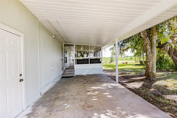 $1,600,000 | 19481 South River Road, Alva, FL 33920