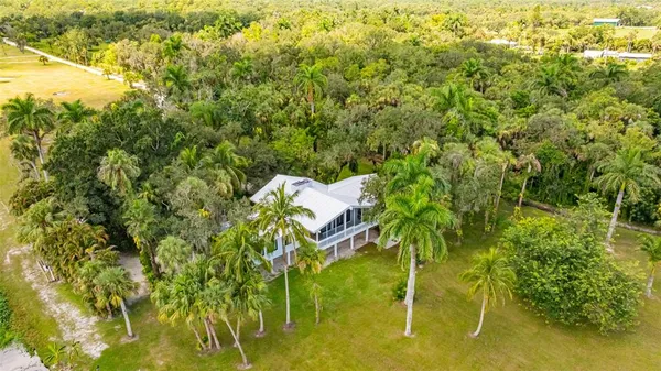 $1,600,000 | 19481 South River Road, Alva, FL 33920