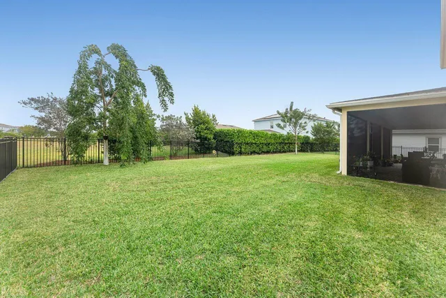 $1,099,900 | 19227 Broad Shore Walk, Loxahatchee, FL 33470