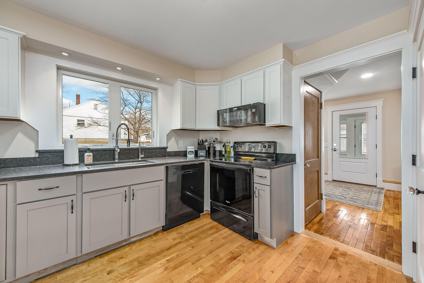 6 Greenaway Avenue Springvale, ME 04083 - Photo 22 of 60 Kitchen