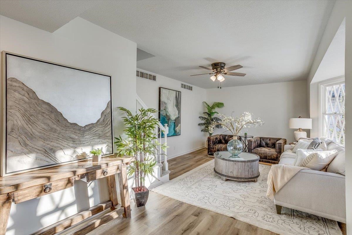 8204 East Boston Street Wichita, KS 67207 - Photo 2 of 31