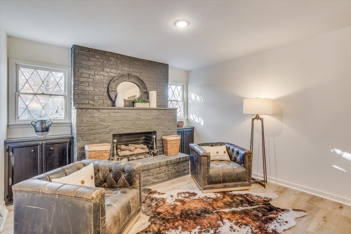 8204 East Boston Street Wichita, KS 67207 - Photo 7 of 31