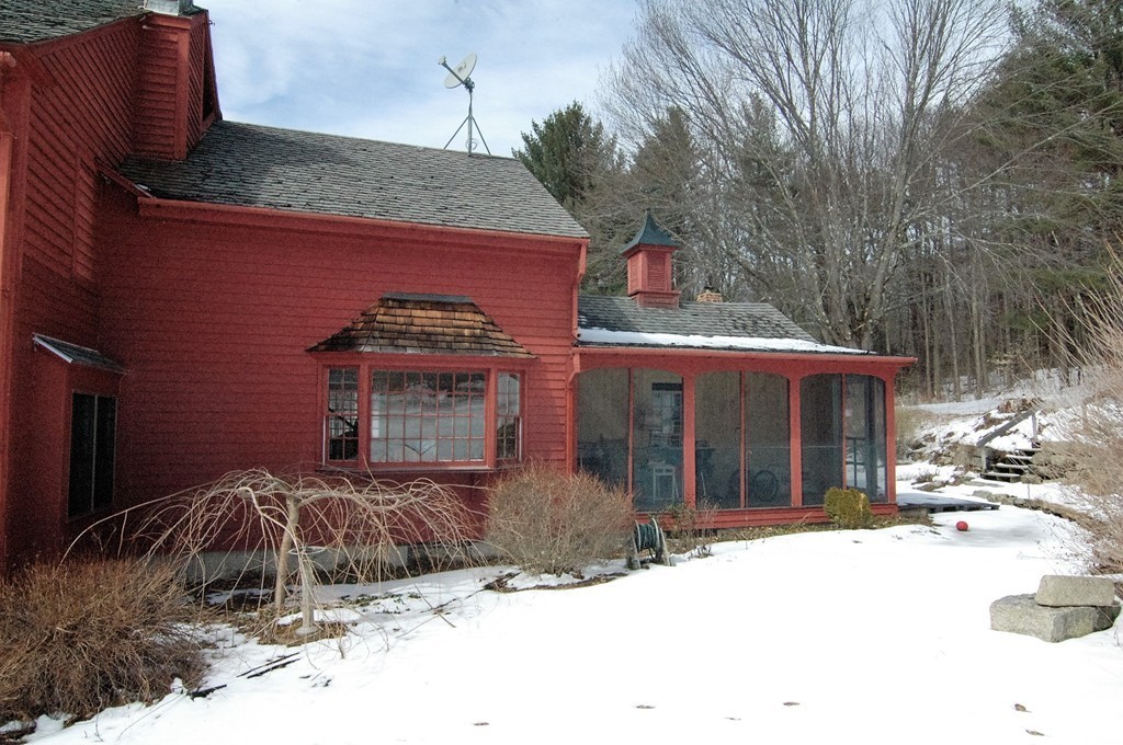 118 Falls Road Royalston, MA 01368 - Photo 6 of 13 a front view of a house with a yard