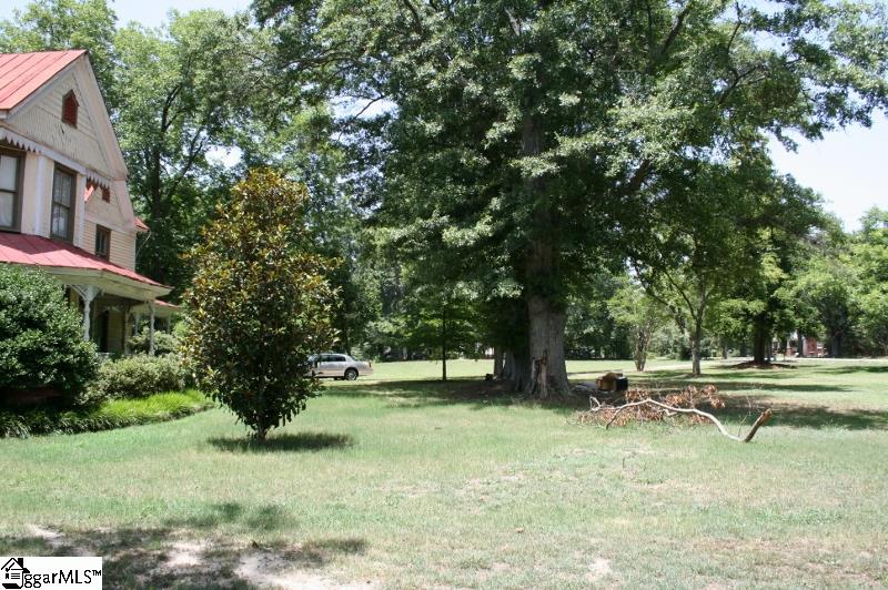 312 North Old Laurens Road Fountain Inn, SC 29644 - Photo 14 of 26
