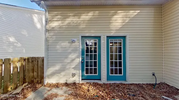 $1,800 | 4620 Crawdad Court, Wilmington, NC 28405