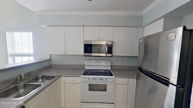 $1,800 | 4620 Crawdad Court, Wilmington, NC 28405