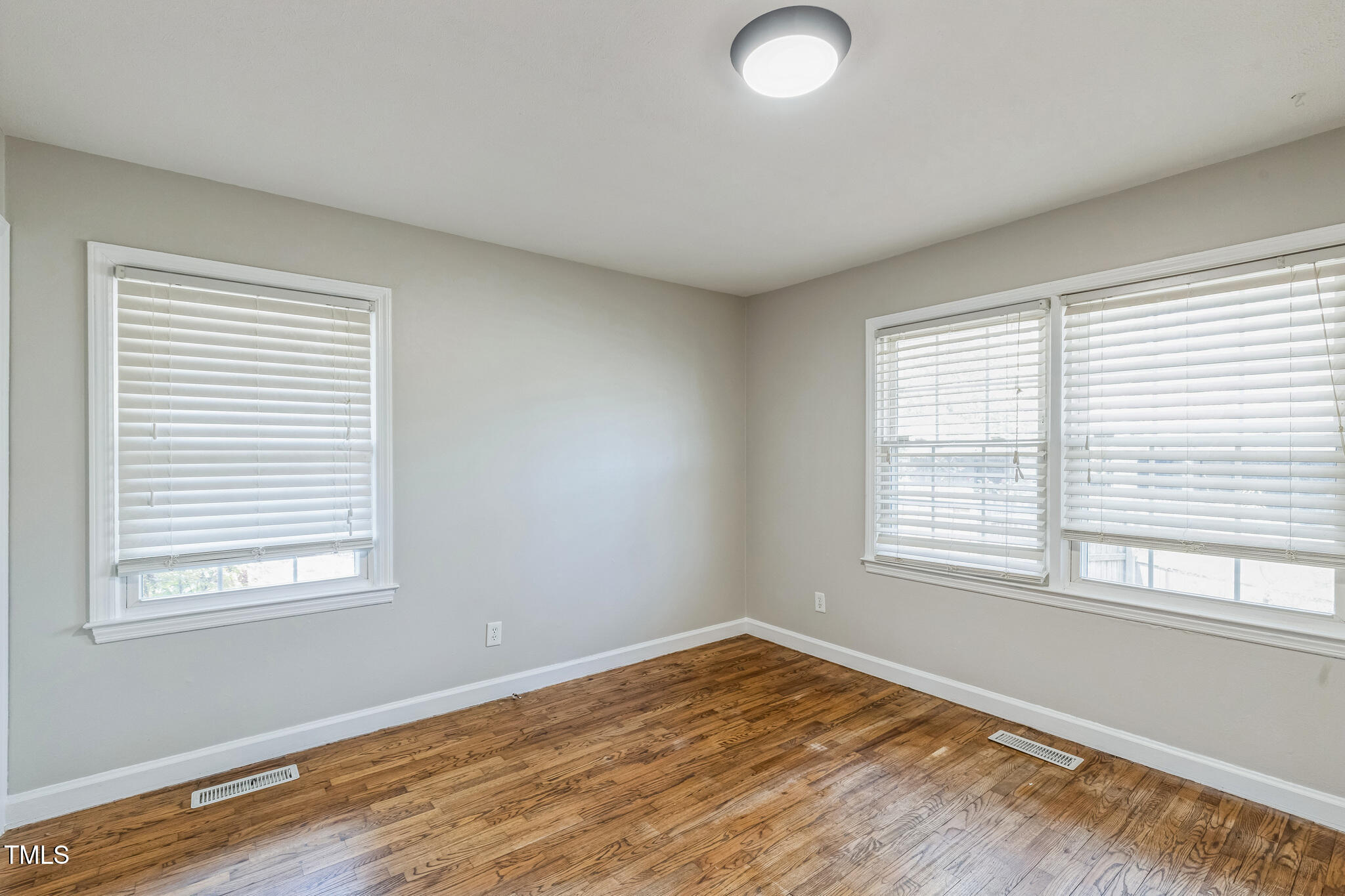 1101 Ivy Road Fayetteville, NC 28303 - Photo 20 of 27 30_1101_Ivy_Rd_Fayetteville_NC_28303_USA