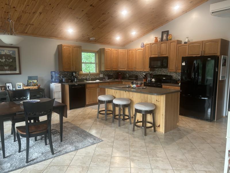 7859 Port Austin Road Pigeon, MI 48755 - Photo 5 of 18 kitchen dining