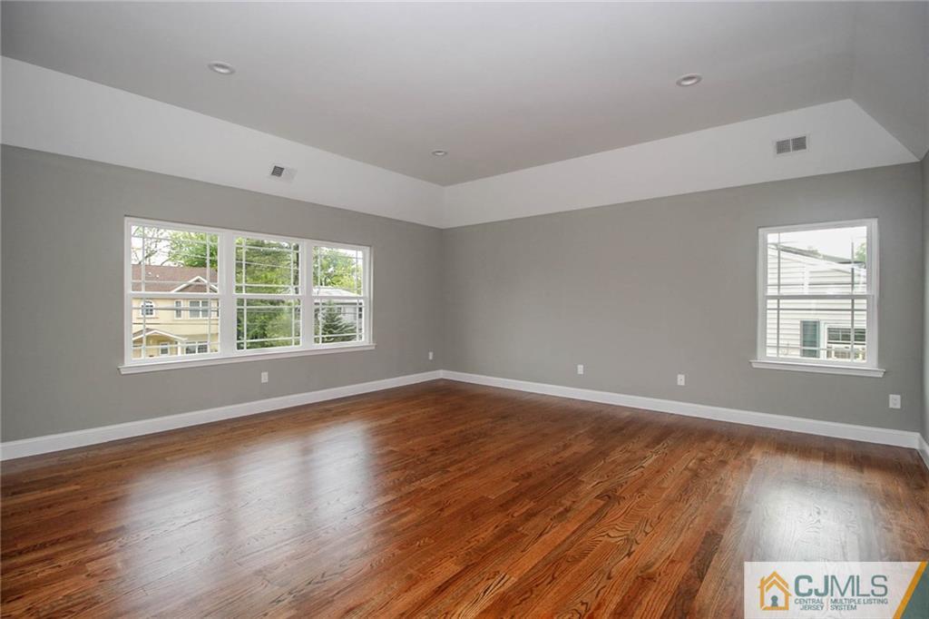 628 New Dover Road Colonia, NJ 07067 - Photo 17 of 25 Gallery Image 17