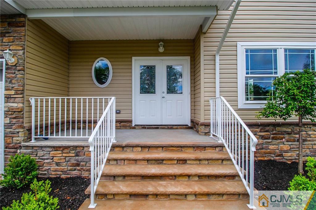 628 New Dover Road Colonia, NJ 07067 - Photo 3 of 25 Gallery Image 3