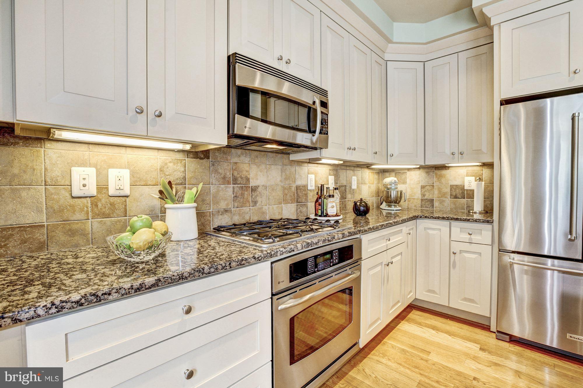 2736 Cassedy Street Silver Spring, MD 20910 - Photo 13 of 30 Kitchen