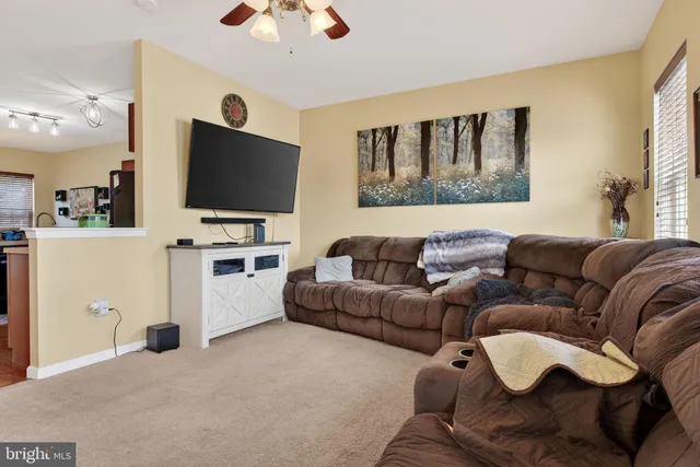 $249,000 | 2436 Schultz Way, Unit 19, York, PA 17402