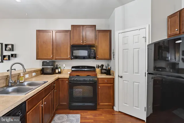 $249,000 | 2436 Schultz Way, Unit 19, York, PA 17402