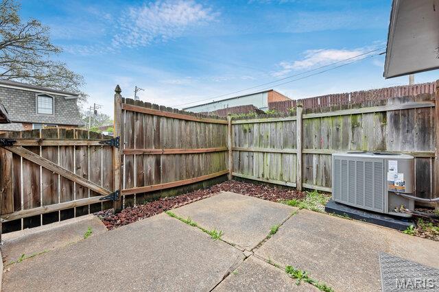 1918 Union Road St. Louis, MO 63125 - Photo 23 of 34