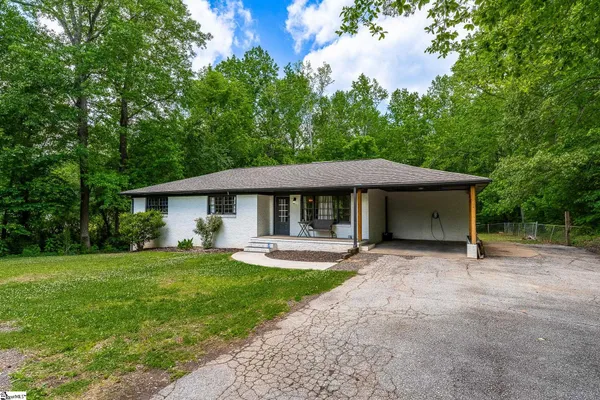 $325,000 | 3531 Highway 414, Landrum, SC 29356