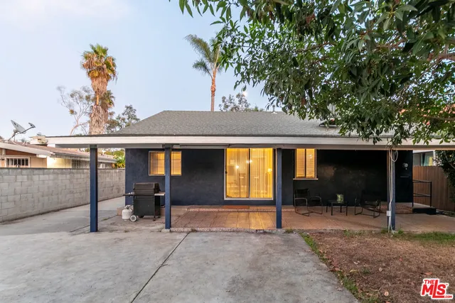 $1,019,500 | 2415 8th Avenue, Los Angeles, CA 90018