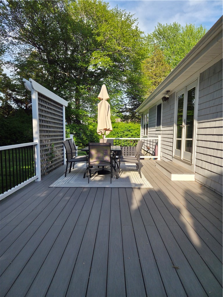 46 Steamboat Street Jamestown, RI 02835 - Photo 21 of 23