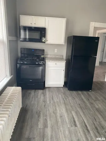 $130,000 | 1335 West 13th Street, Davenport, IA 52804