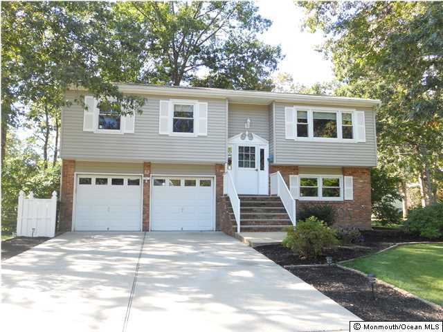52 Woodland Road Bayville, NJ 08721 - Photo 1 of 25 Primary Photo
