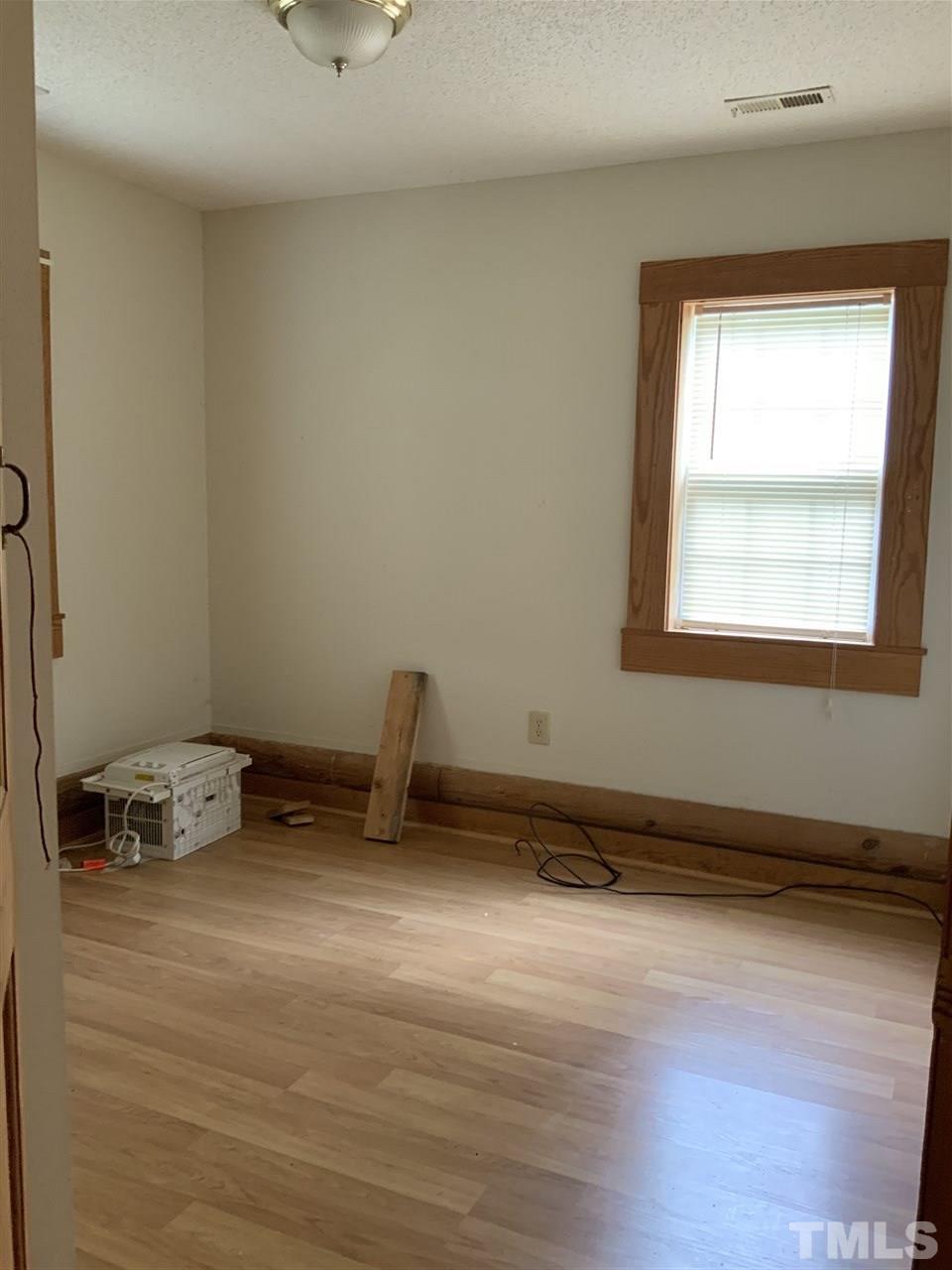 4 Dawn Road Benson, NC 27504 - Photo 16 of 19 a room with a window