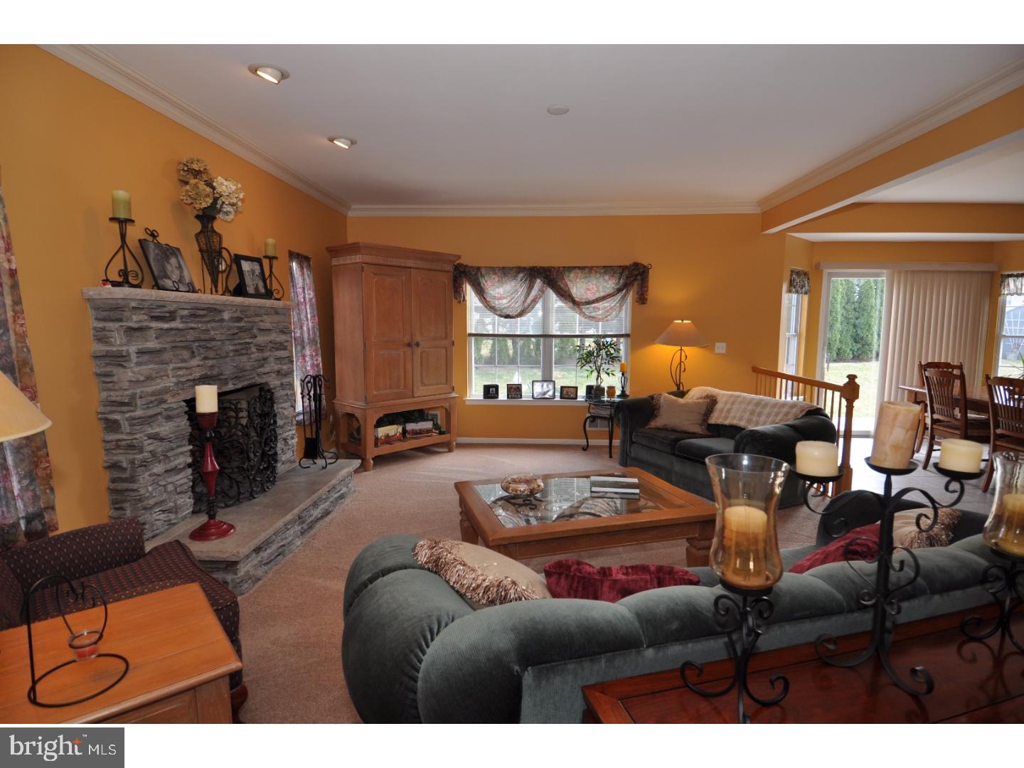 28 Germantown Road Bordentown, NJ 08505 - Photo 9 of 25 Family Room