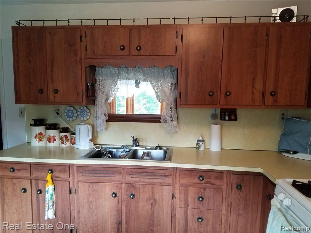 144 Letts Road Oakland, MI 48363 - Photo 14 of 22 20170606_125726.jpg