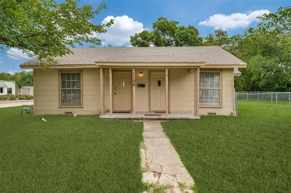 $1,795 | 1106 Jackson Street, Carrollton, TX 75006