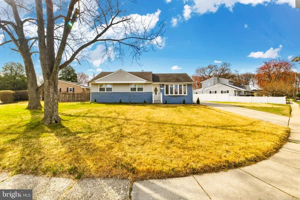 $379,900 | 221 Ford Avenue, West Deptford, NJ 08096